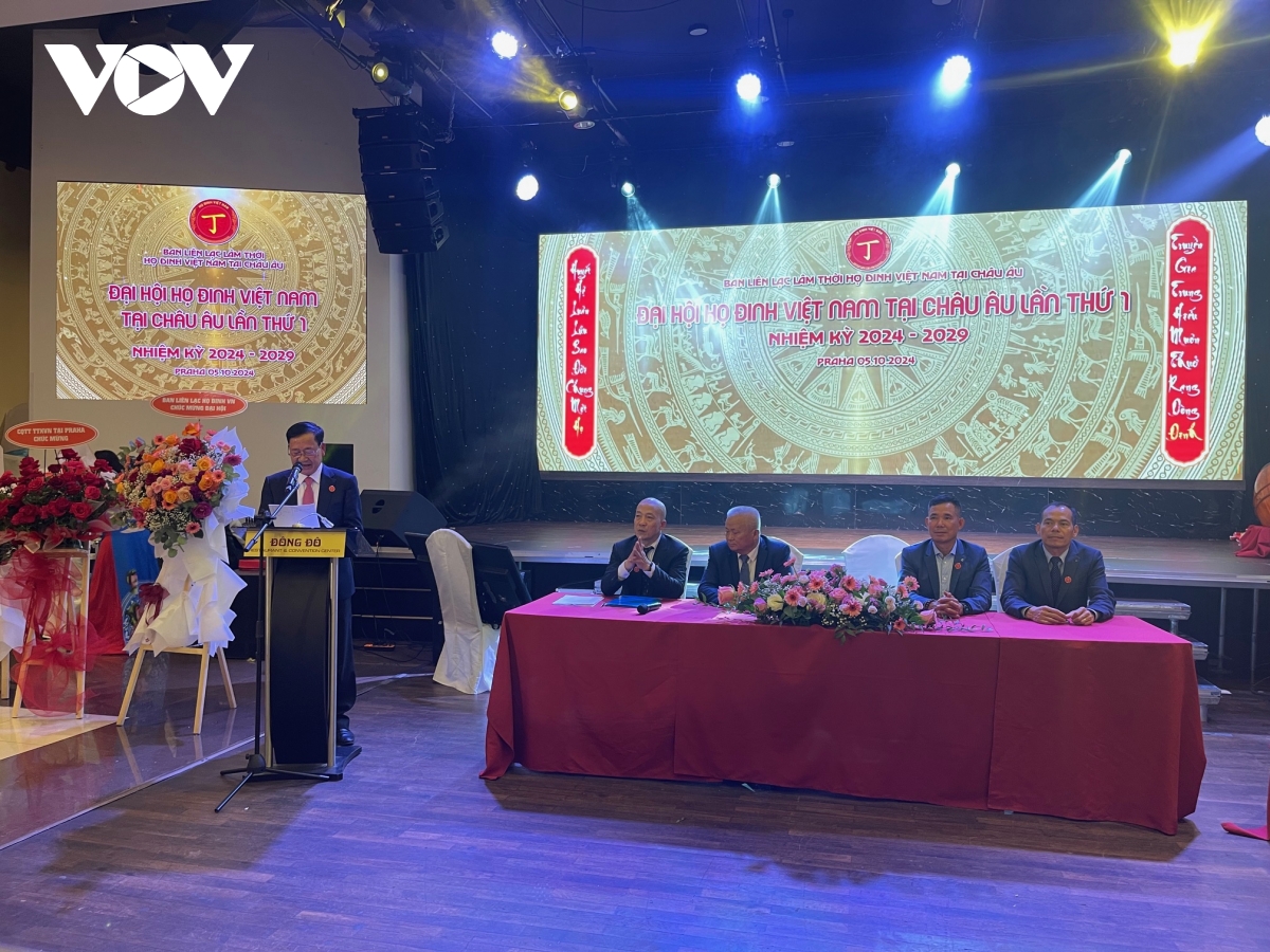 kết nối và giữ gìn giá trị truyền thống các thế hệ dòng họ Đinh tại châu Âu hình ảnh 2 ket noi va giu gin gia tri truyen thong cac the he dong ho Dinh tai chau Au hinh anh 2