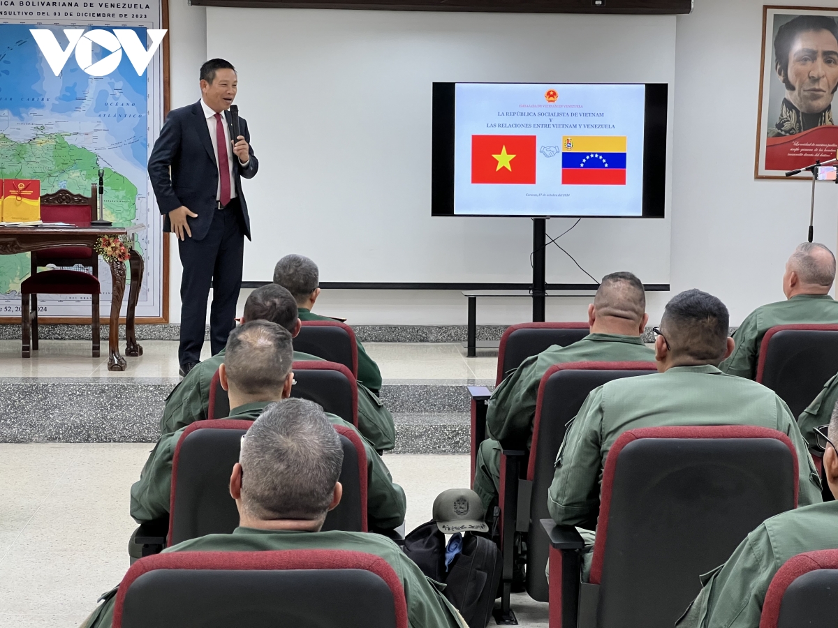 giới thiệu chính sách đối ngoại và quốc phòng việt nam tại venezuela hình ảnh 4 gioi thieu chinh sach doi ngoai va quoc phong viet nam tai venezuela hinh anh 4