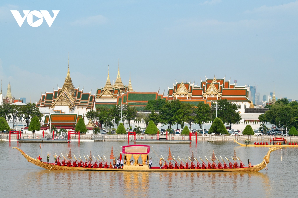 Độc đáo lễ rước thuyền hoàng gia thái lan trên sông chao phraya hình ảnh 2 Doc dao le ruoc thuyen hoang gia thai lan tren song chao phraya hinh anh 2