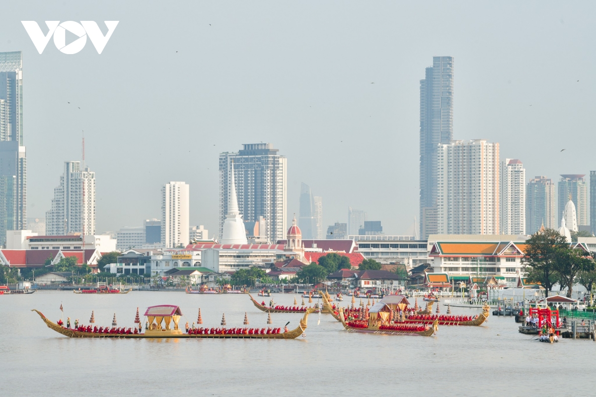 Độc đáo lễ rước thuyền hoàng gia thái lan trên sông chao phraya hình ảnh 4 Doc dao le ruoc thuyen hoang gia thai lan tren song chao phraya hinh anh 4