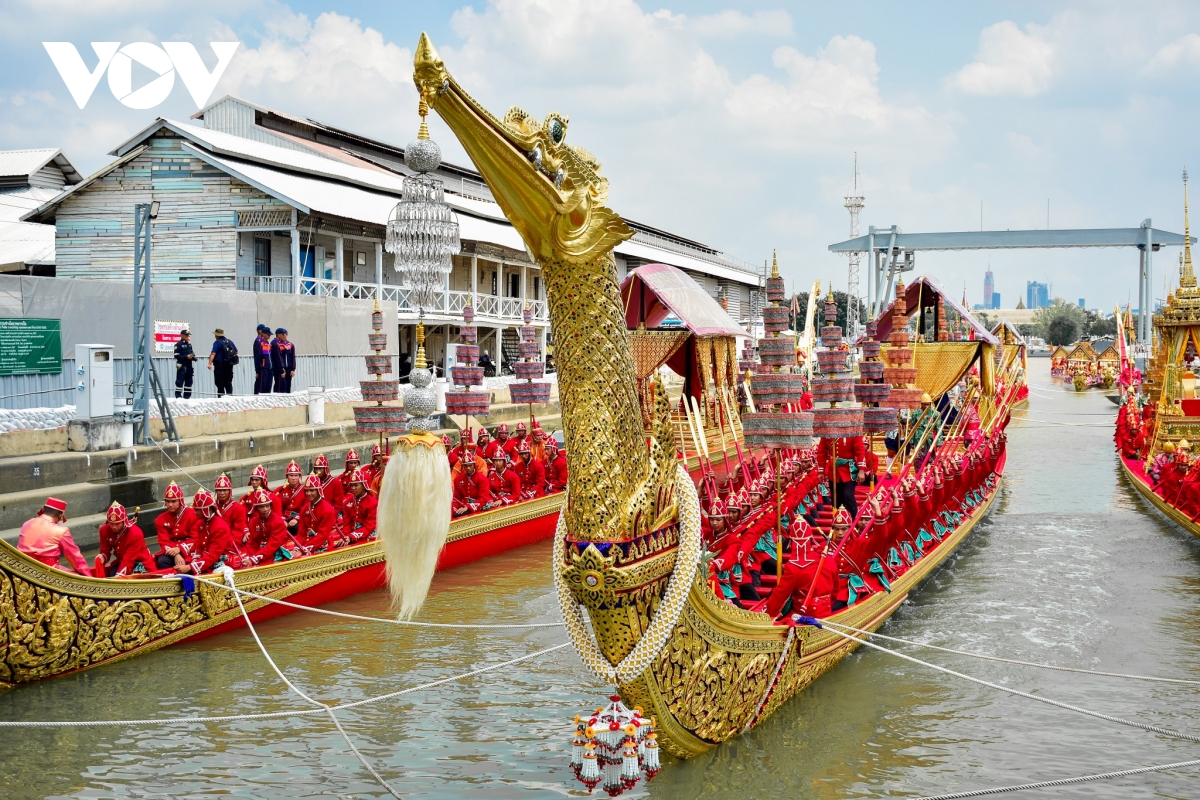 Độc đáo lễ rước thuyền hoàng gia thái lan trên sông chao phraya hình ảnh 1 Doc dao le ruoc thuyen hoang gia thai lan tren song chao phraya hinh anh 1