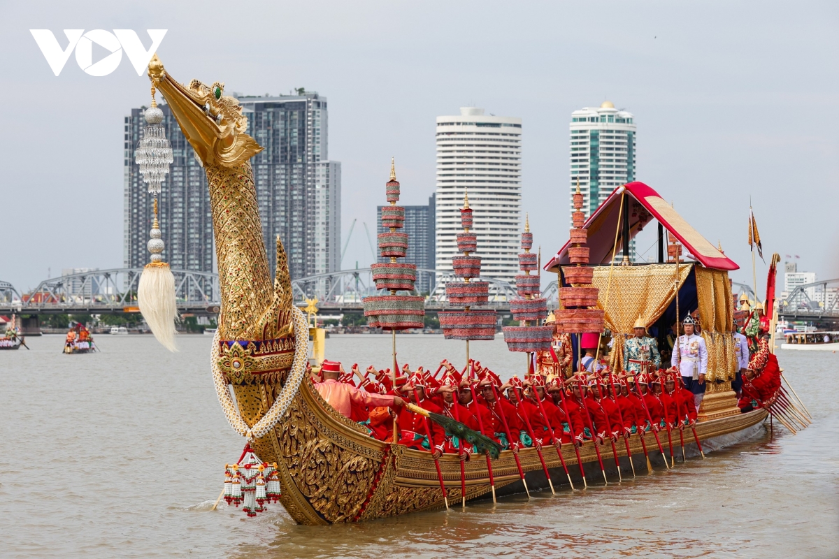 Độc đáo lễ rước thuyền hoàng gia thái lan trên sông chao phraya hình ảnh 9 Doc dao le ruoc thuyen hoang gia thai lan tren song chao phraya hinh anh 9