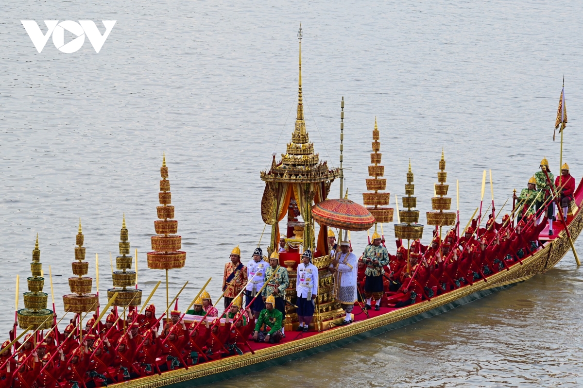 Độc đáo lễ rước thuyền hoàng gia thái lan trên sông chao phraya hình ảnh 13 Doc dao le ruoc thuyen hoang gia thai lan tren song chao phraya hinh anh 13