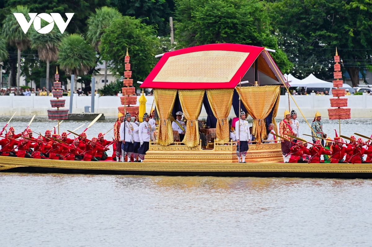 Độc đáo lễ rước thuyền hoàng gia thái lan trên sông chao phraya hình ảnh 10 Doc dao le ruoc thuyen hoang gia thai lan tren song chao phraya hinh anh 10
