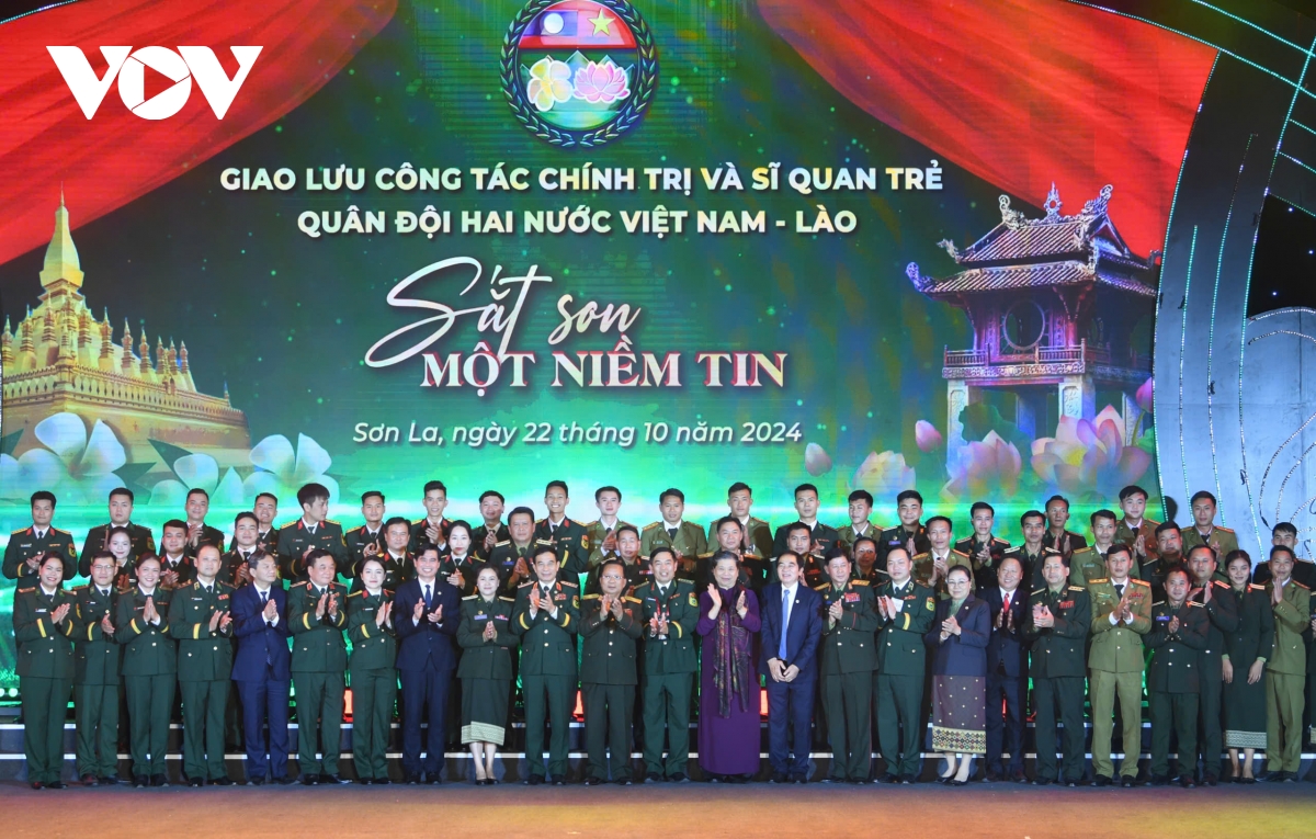 giao luu cong tac chinh tri va si quan tre quan doi viet nam - lao hinh anh 8