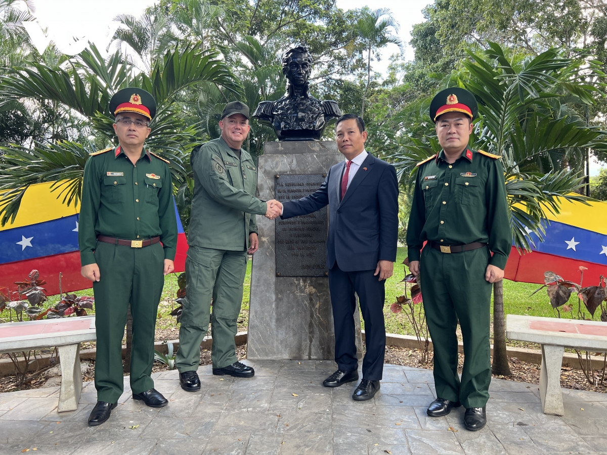 giới thiệu chính sách đối ngoại và quốc phòng việt nam tại venezuela hình ảnh 3 gioi thieu chinh sach doi ngoai va quoc phong viet nam tai venezuela hinh anh 3