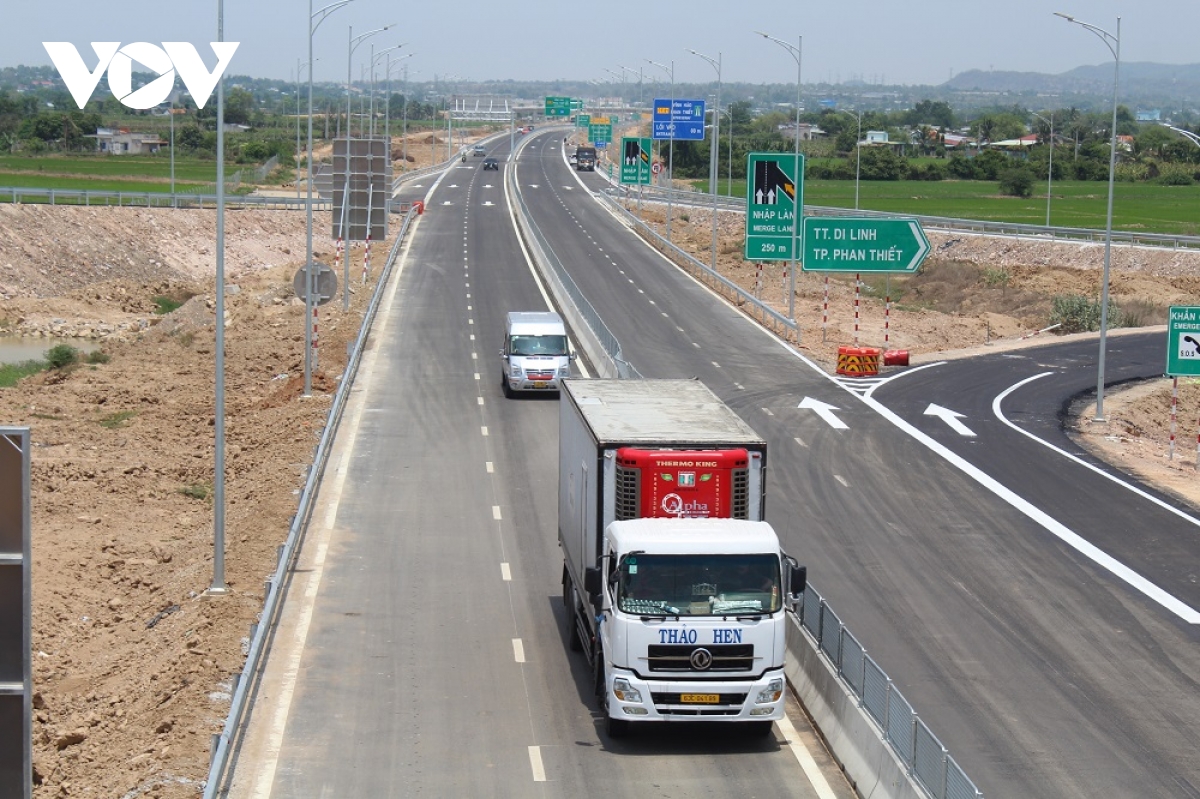 những căn cứ nào để thu phí cao tốc do nhà nước đầu tư hình ảnh 1 nhung can cu nao de thu phi cao toc do nha nuoc dau tu hinh anh 1