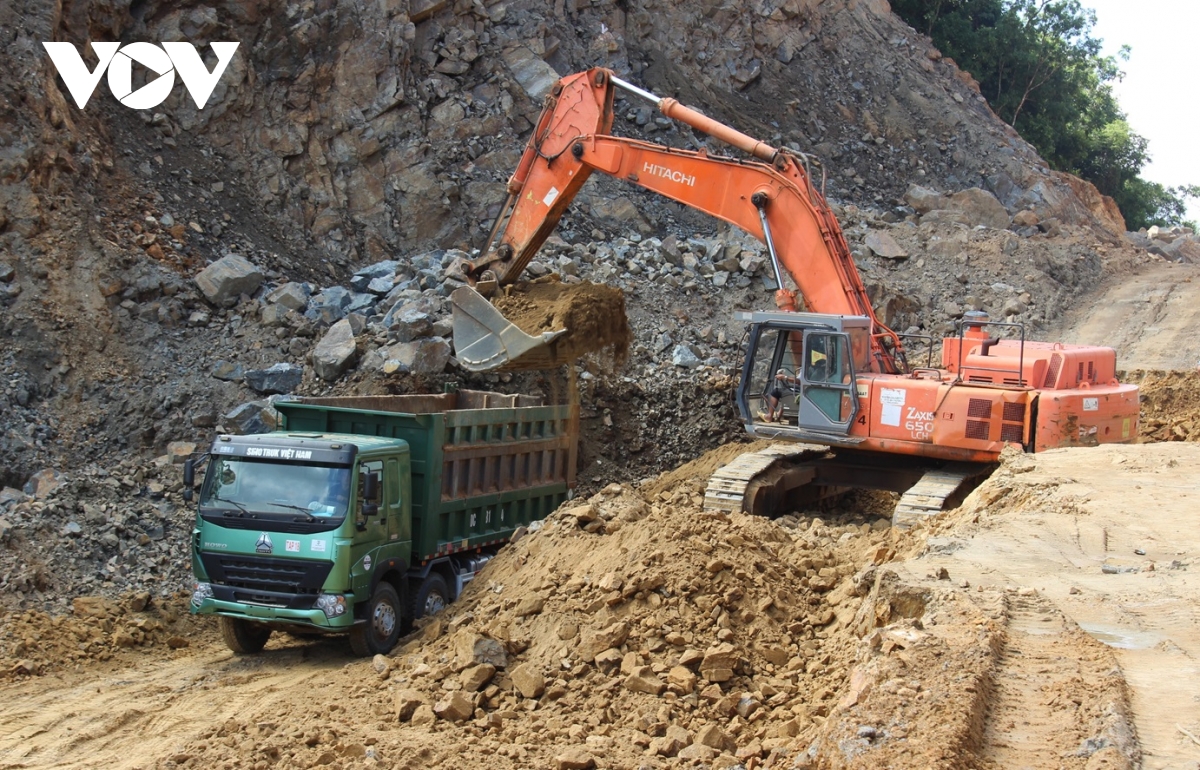 cao tốc hoài nhơn - quy nhơn khó về đích đúng tiến độ hình ảnh 4 cao toc hoai nhon - quy nhon kho ve dich dung tien do hinh anh 4