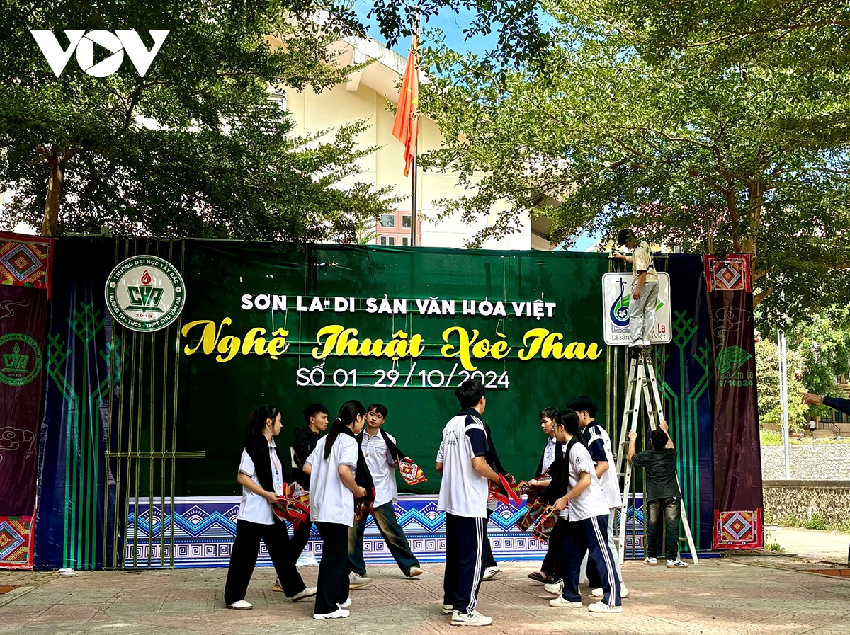 Lần đầu đưa xoè Thái vào thi trong trường học ở Sơn La