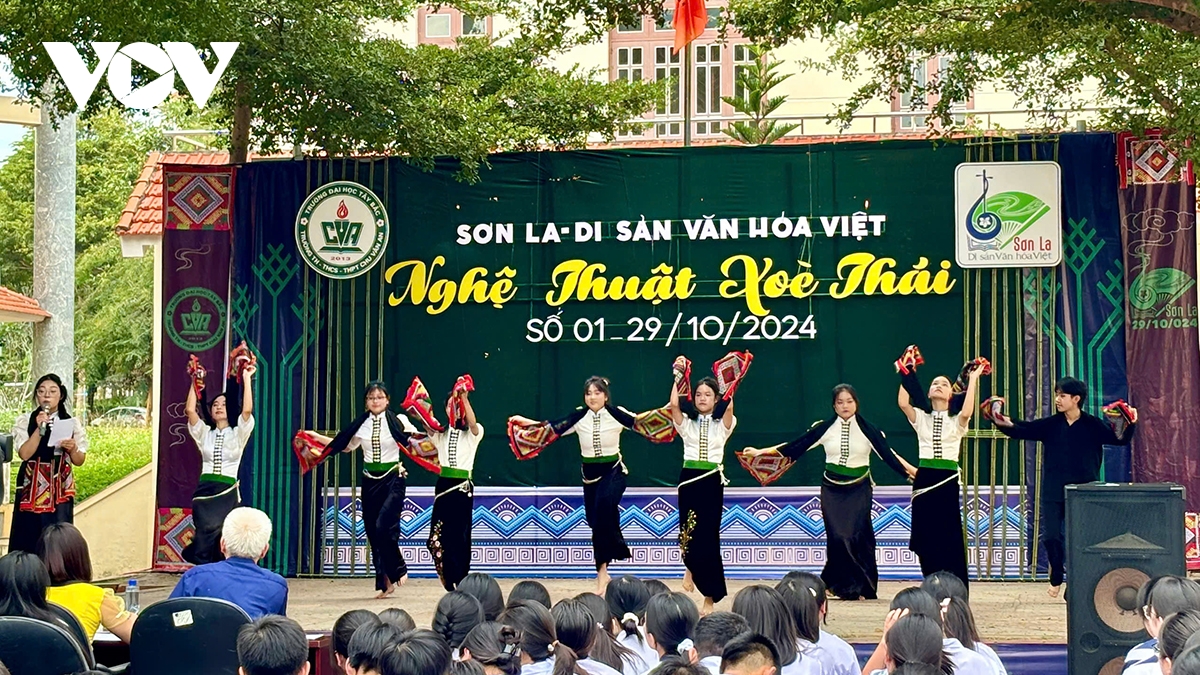 lần đầu đưa xoè thái vào thi trong trường học ở sơn la hình ảnh 3 lan dau dua xoe thai vao thi trong truong hoc o son la hinh anh 3