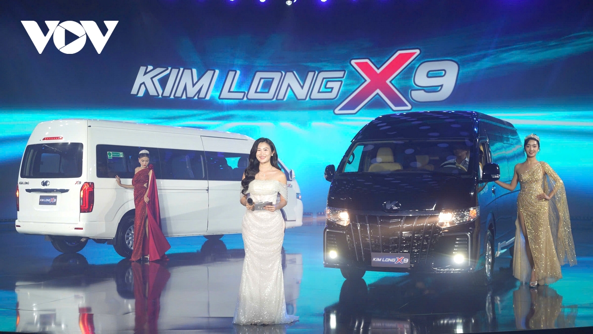 Ra mắt dòng xe minibus Kimlong X9