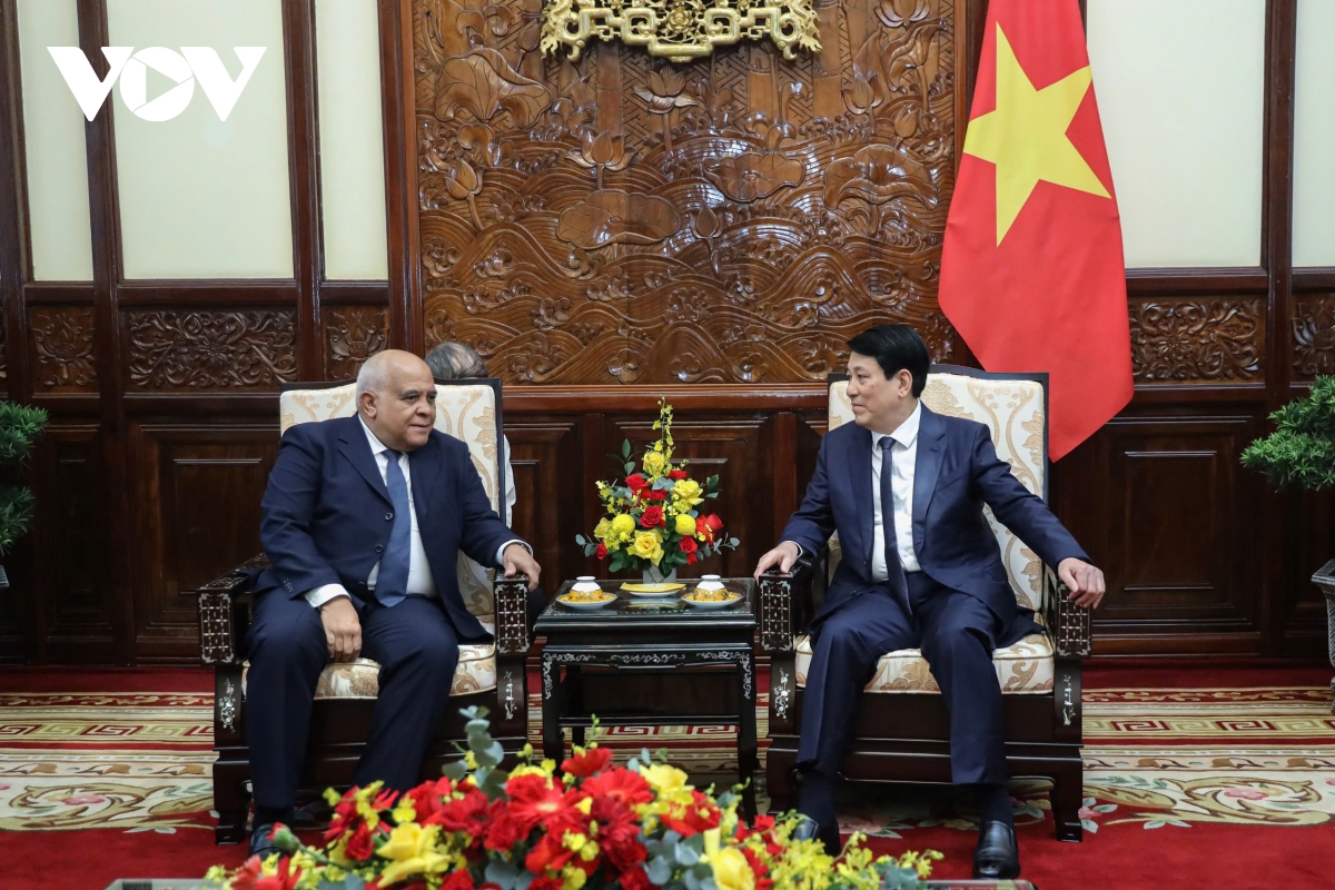 chủ tịch nước lương cường tiếp Đại sứ cuba đến chào từ biệt hình ảnh 2 chu tich nuoc luong cuong tiep Dai su cuba den chao tu biet hinh anh 2