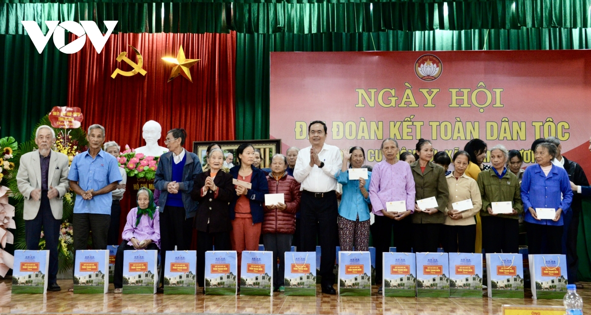 chủ tịch quốc hội trần thanh mẫn dự ngày hội đại đoàn kết tại tỉnh hà nam hình ảnh 5 chu tich quoc hoi tran thanh man du ngay hoi dai doan ket tai tinh ha nam hinh anh 5