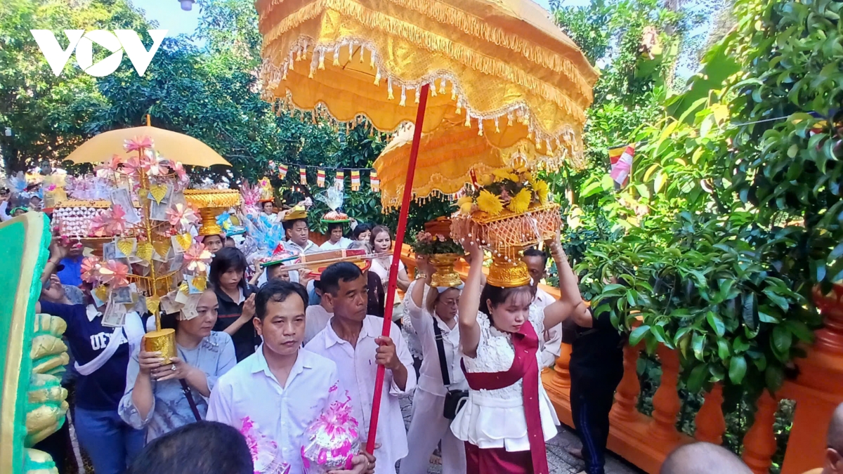 net dep le kathina cua dong bao khmer o vinh long hinh anh 9