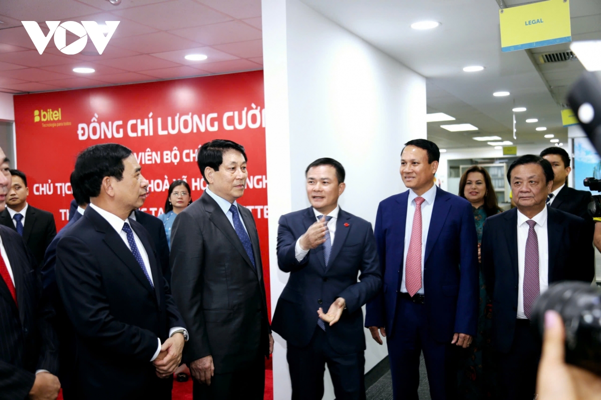 chu tich nuoc luong cuong tham va lam viec tai cong ty vien thong bitel hinh anh 4 chu tich nuoc luong cuong tham va lam viec tai cong ty vien thong bitel hinh anh 4