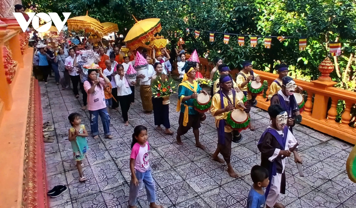 net dep le kathina cua dong bao khmer o vinh long hinh anh 10