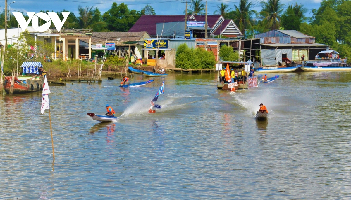 Dua vo lai mon the thao truyen thong vung song nuoc cuu long hinh anh 13