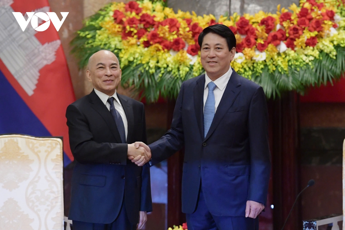 chủ tịch nước lương cường hội kiến quốc vương campuchia hình ảnh 1 chu tich nuoc luong cuong hoi kien quoc vuong campuchia hinh anh 1