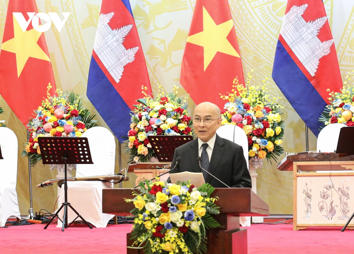 chủ tịch nước lương cường chủ trì chiêu đãi trọng thể quốc vương campuchia hình ảnh 2 chu tich nuoc luong cuong chu tri chieu dai trong the quoc vuong campuchia hinh anh 2