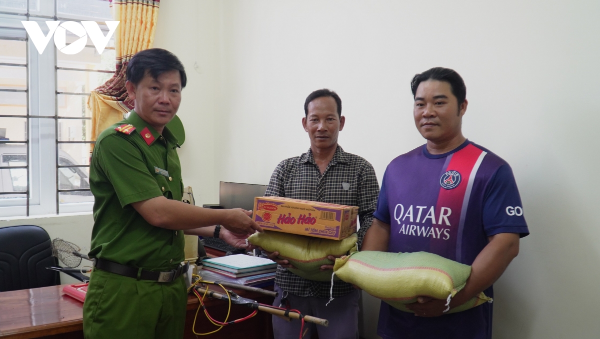 cà mau hết thời dùng xiệt điện bắt cá, tôm hình ảnh 2 ca mau het thoi dung xiet dien bat ca, tom hinh anh 2
