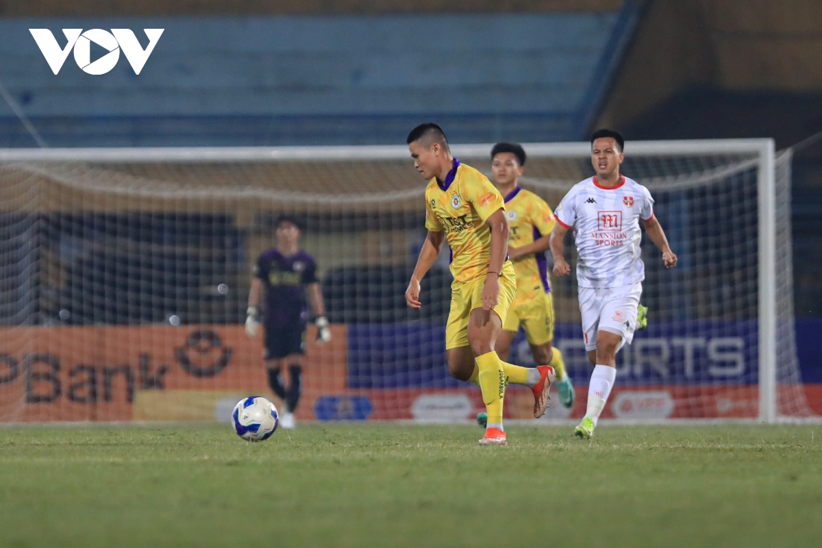 ha noi fc chia diem cay dang cung hai phong trong ngay van quyet di vao lich su v-league hinh anh 11