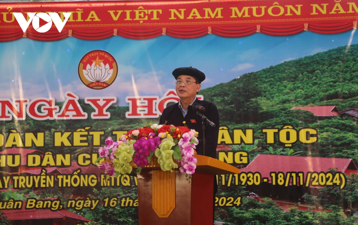 phó chủ tịch quốc hội nguyễn Đức hải dự ngày hội Đại đoàn kết tại bắc kạn hình ảnh 6 pho chu tich quoc hoi nguyen Duc hai du ngay hoi Dai doan ket tai bac kan hinh anh 6