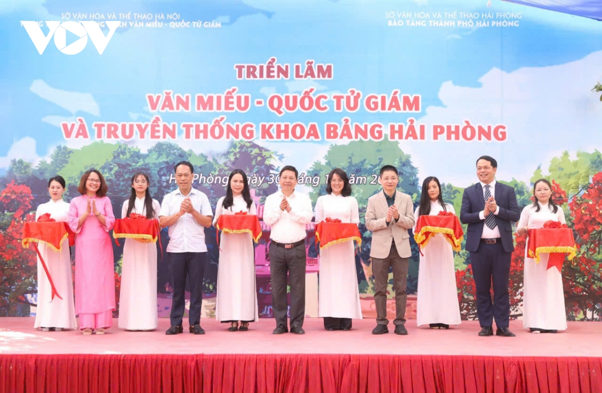 triển lãm văn miếu - quốc tử giám và truyền thống khoa bảng hải phòng hình ảnh 1 trien lam van mieu - quoc tu giam va truyen thong khoa bang hai phong hinh anh 1