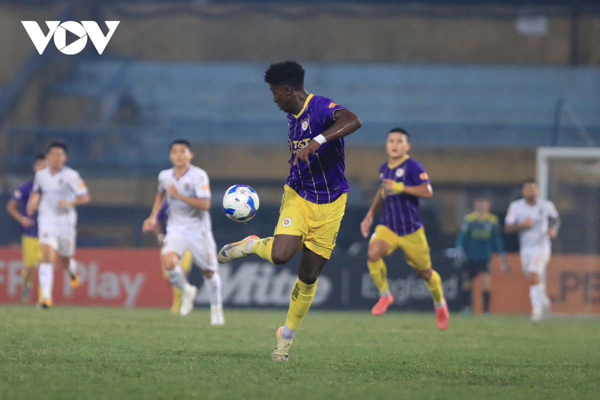 ket qua v-league 2024 2025 toi 14 11 ha binh duong, ha noi fc tim lai nu cuoi chien thang hinh anh 14