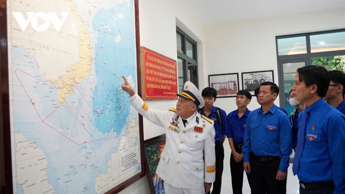 tuổi trẻ phú yên hành quân về nguồn bến vũng rô hình ảnh 6 tuoi tre phu yen hanh quan ve nguon ben vung ro hinh anh 6