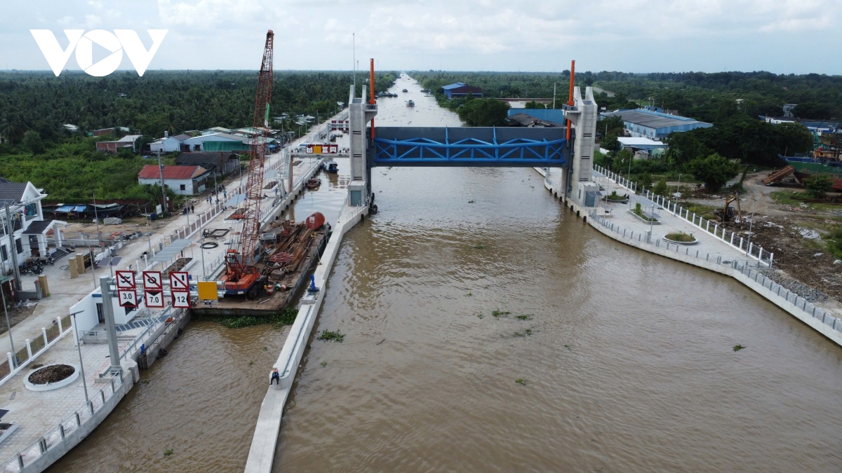 tiền giang đưa vào hoạt động cống ngăn mặn lớn thứ 2 miền tây hình ảnh 1 tien giang dua vao hoat dong cong ngan man lon thu 2 mien tay hinh anh 1