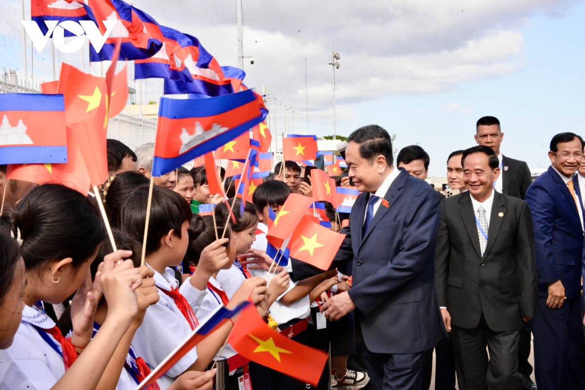 chu tich quoc hoi den thu do phnom penh, bat dau tham chinh thuc campuchia hinh anh 7