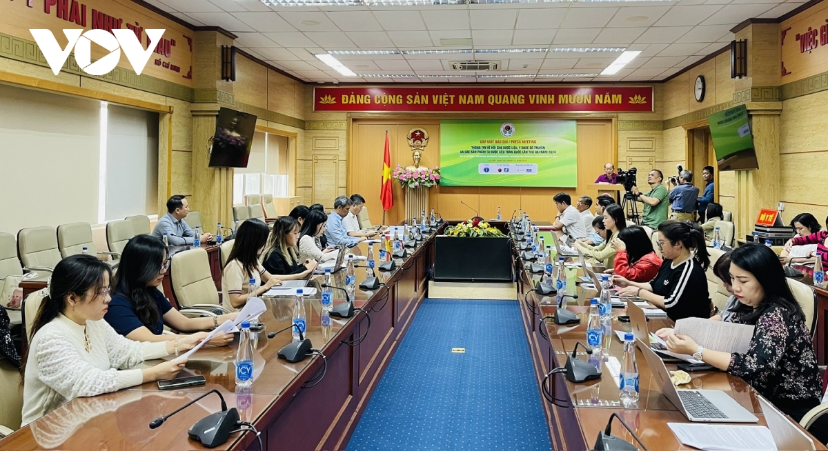 Bộ Y tế liên tục nhận được những phản ánh về việc mạo danh bài thuốc gia truyền