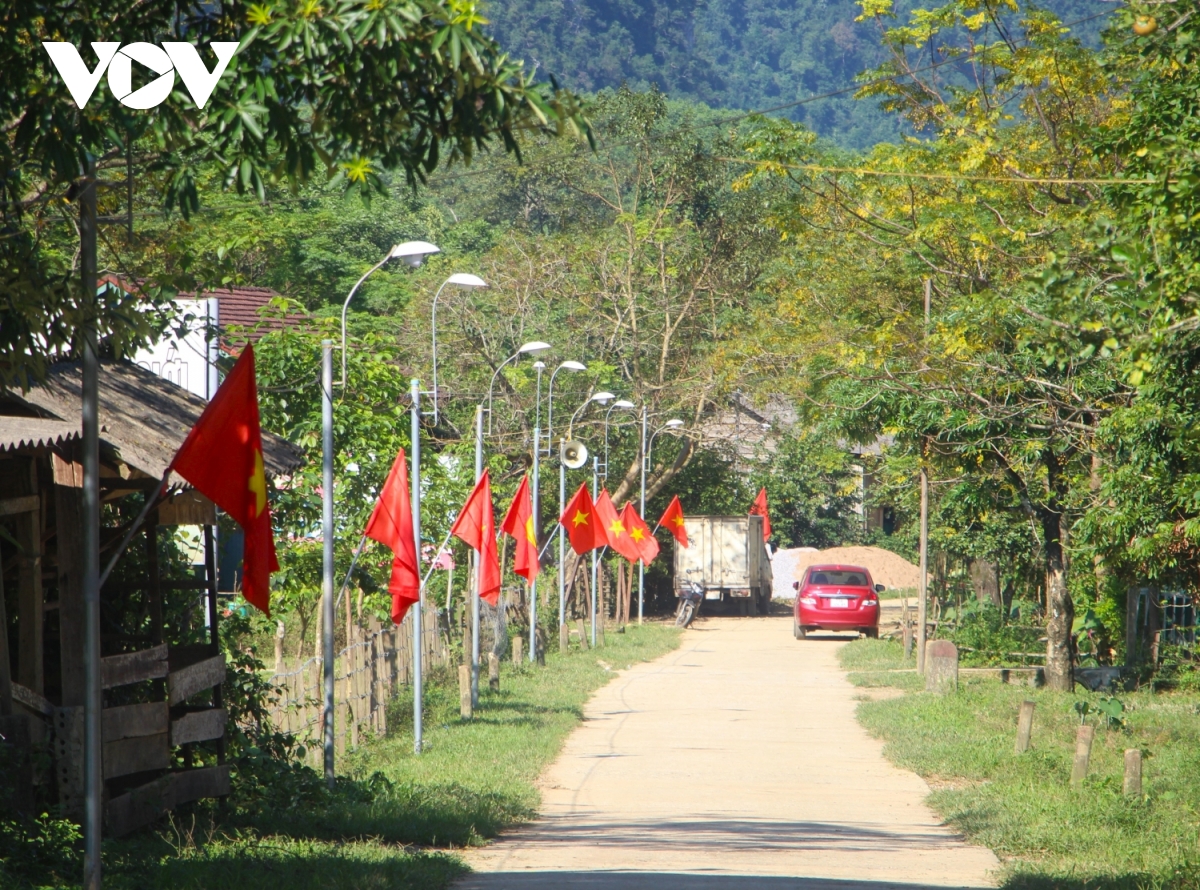 người rục vui hội đoàn kết hình ảnh 1 nguoi ruc vui hoi doan ket hinh anh 1