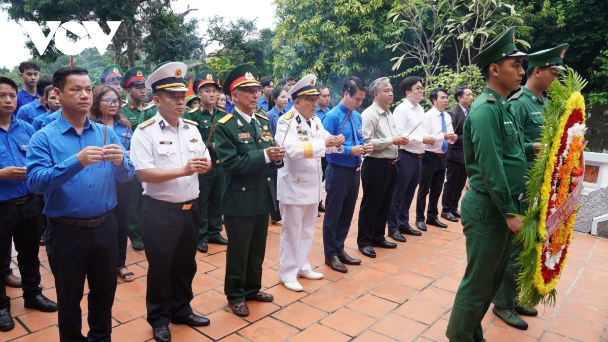 tuổi trẻ phú yên hành quân về nguồn bến vũng rô hình ảnh 4 tuoi tre phu yen hanh quan ve nguon ben vung ro hinh anh 4