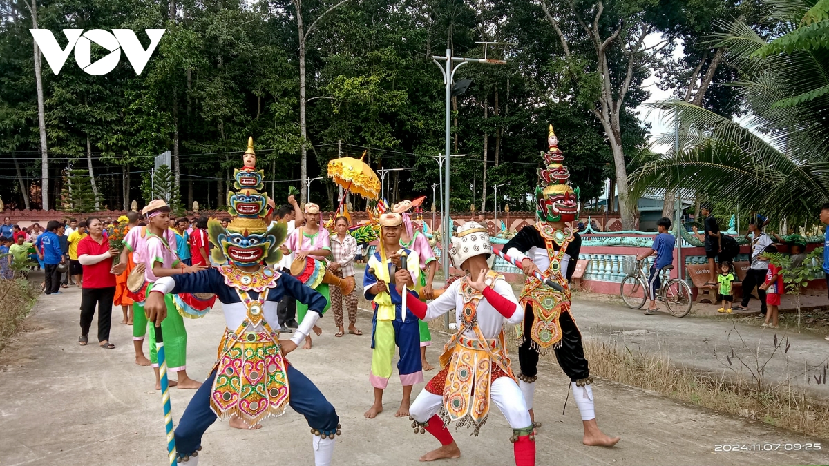 lễ hội ok-om-bok trước giờ khai mạc hình ảnh 15 le hoi ok-om-bok truoc gio khai mac hinh anh 15