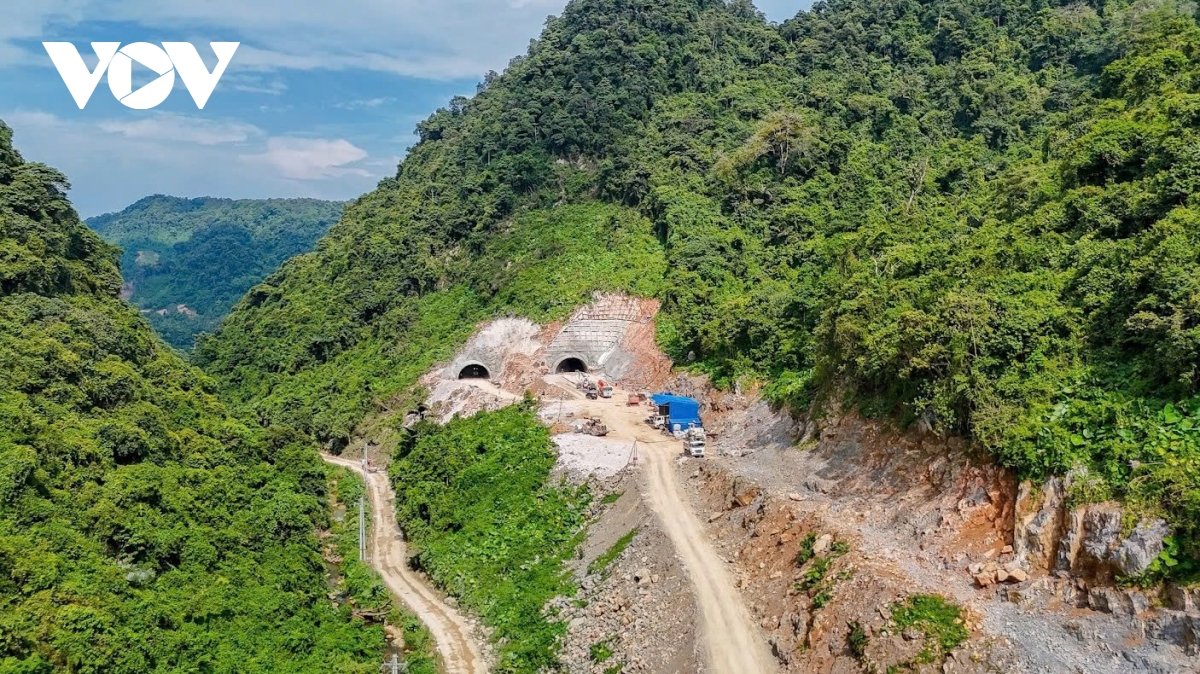 bàn giao đất trước, nhận bồi thường sau ở dự án cao tốc Đồng Đăng trà lĩnh hình ảnh 1 ban giao dat truoc, nhan boi thuong sau o du an cao toc Dong Dang tra linh hinh anh 1