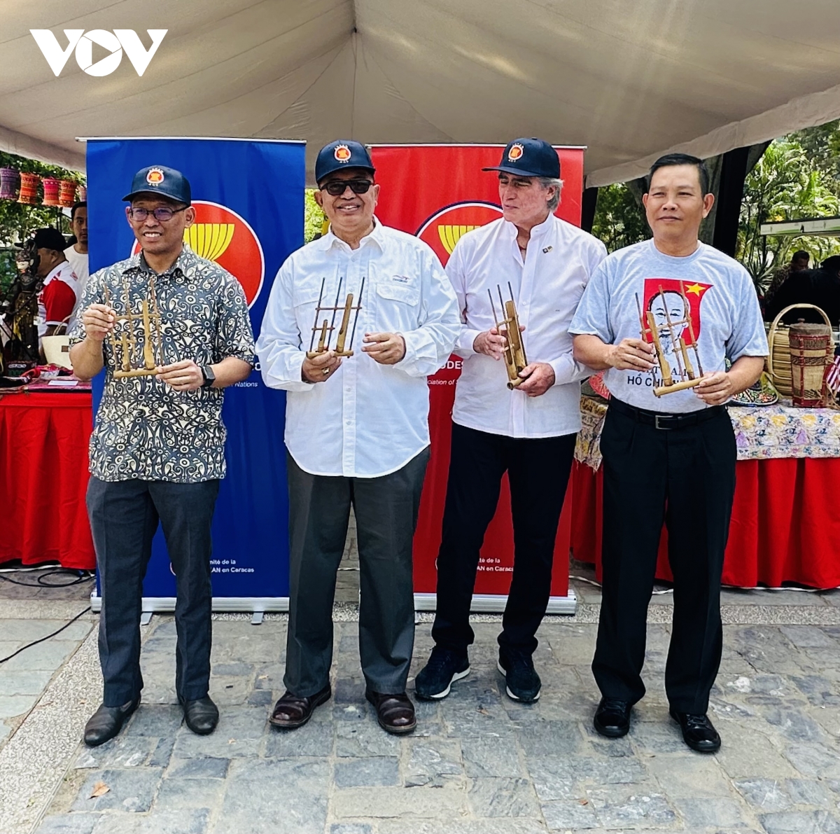 An tuong am thuc viet tai hoi cho bazar asean 2024 o venezuela hinh anh 4