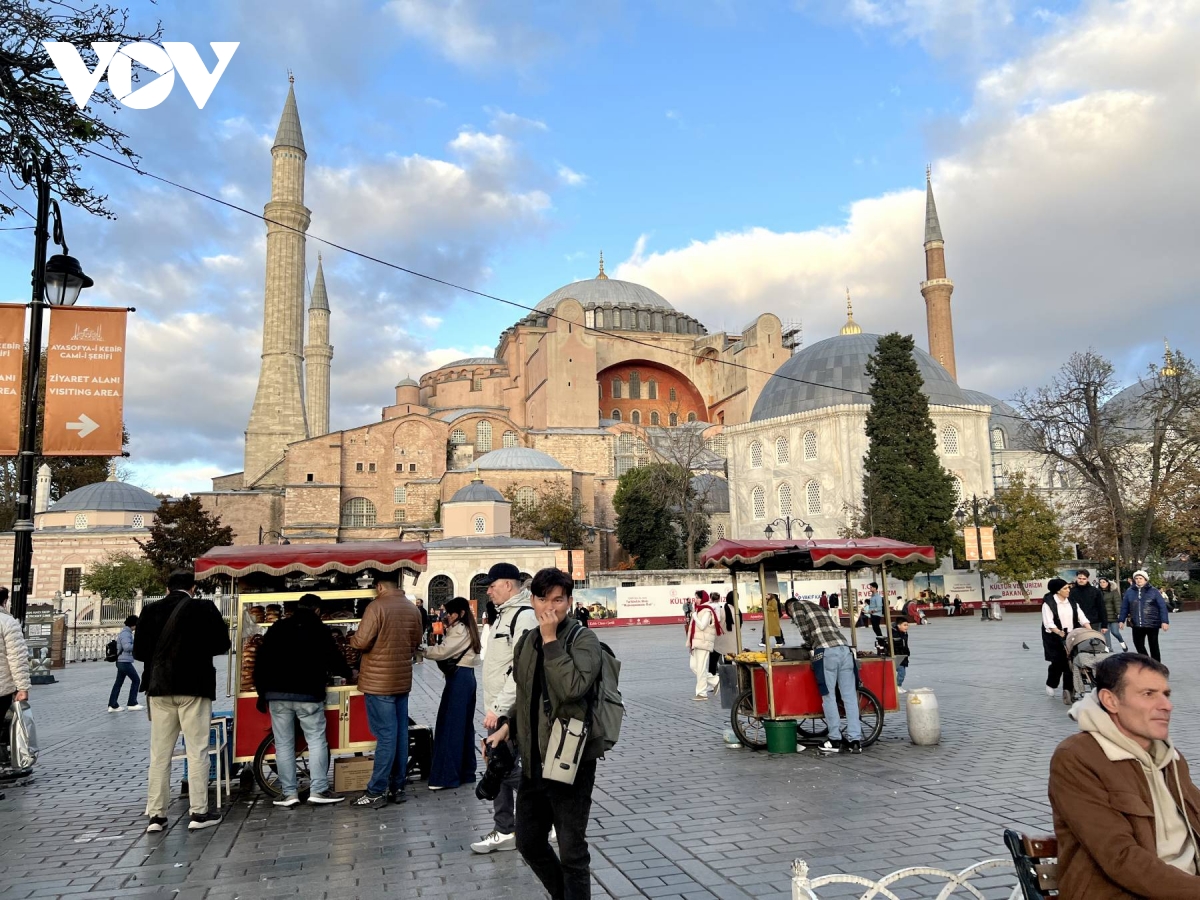 hagia sophia - noi nhat dinh phai den o tho nhi ky hinh anh 1