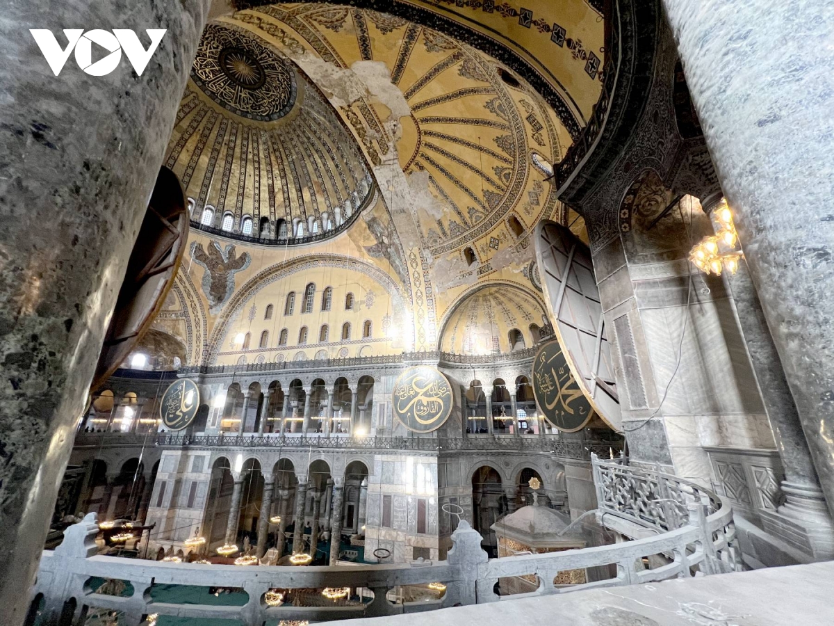 hagia sophia - noi nhat dinh phai den o tho nhi ky hinh anh 13