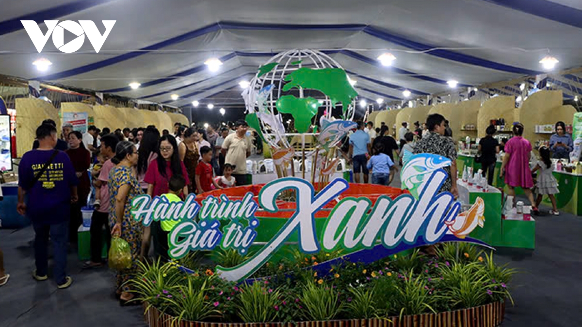 khai mạc hội chợ triển lãm xúc tiến thương mại vùng biên giới Đồng tháp hình ảnh 2 khai mac hoi cho trien lam xuc tien thuong mai vung bien gioi Dong thap hinh anh 2