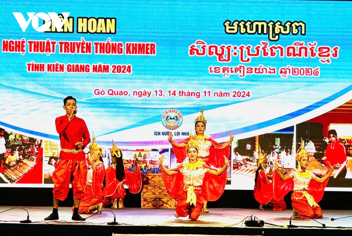 khoi dong ngay hoi van hoa the thao dong bao khmer tinh kien giang hinh anh 1