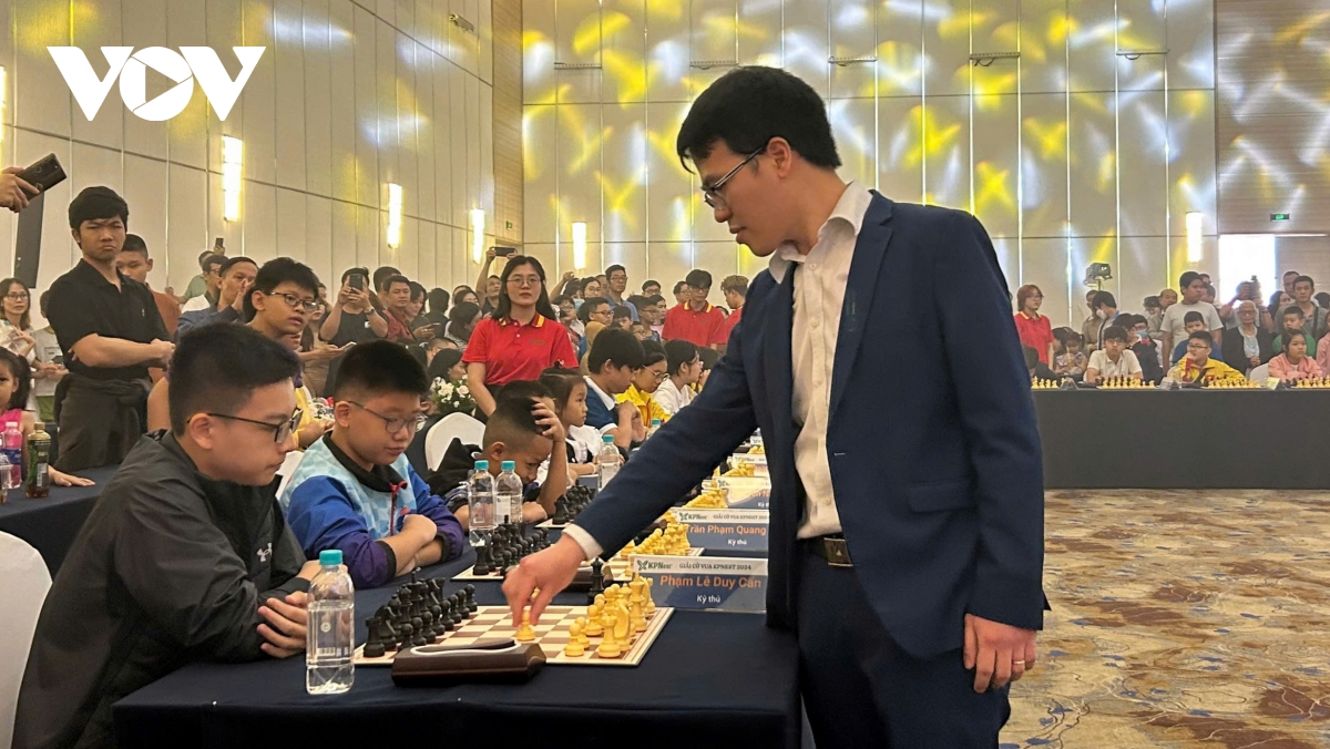 kỳ thủ lê quang liêm nên đưa cờ vua thành môn chính thức trong nhà trường hình ảnh 1 ky thu le quang liem nen dua co vua thanh mon chinh thuc trong nha truong hinh anh 1