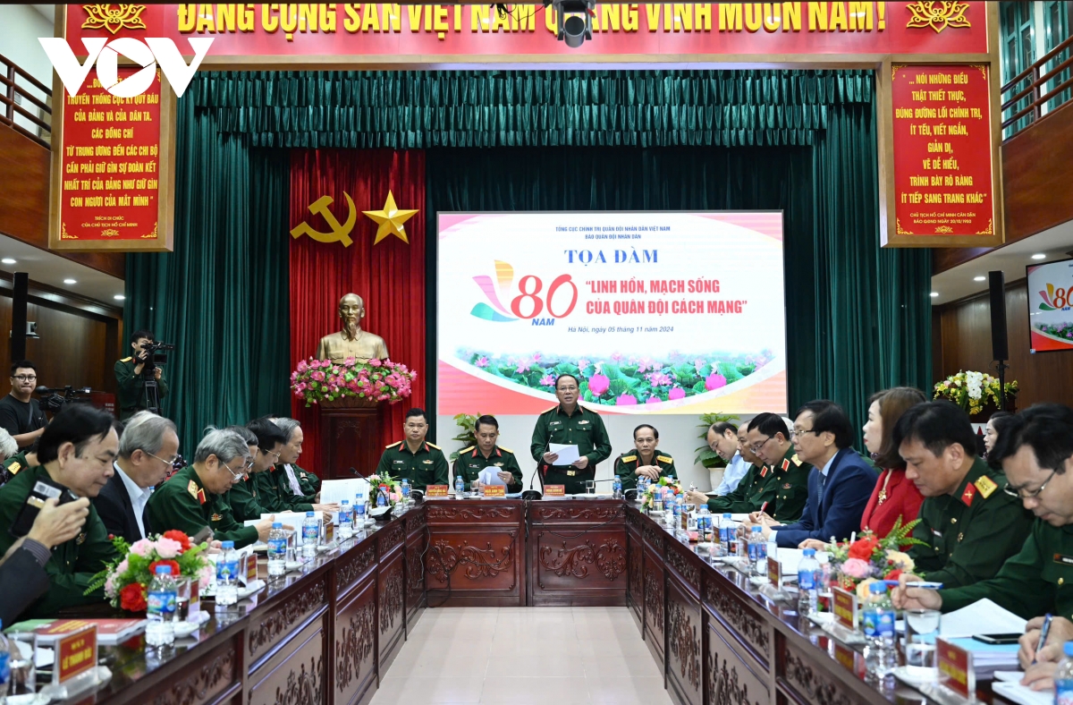 cong tac chinh tri duoc xac dinh la linh hon, mach song cua quan doi viet nam hinh anh 1