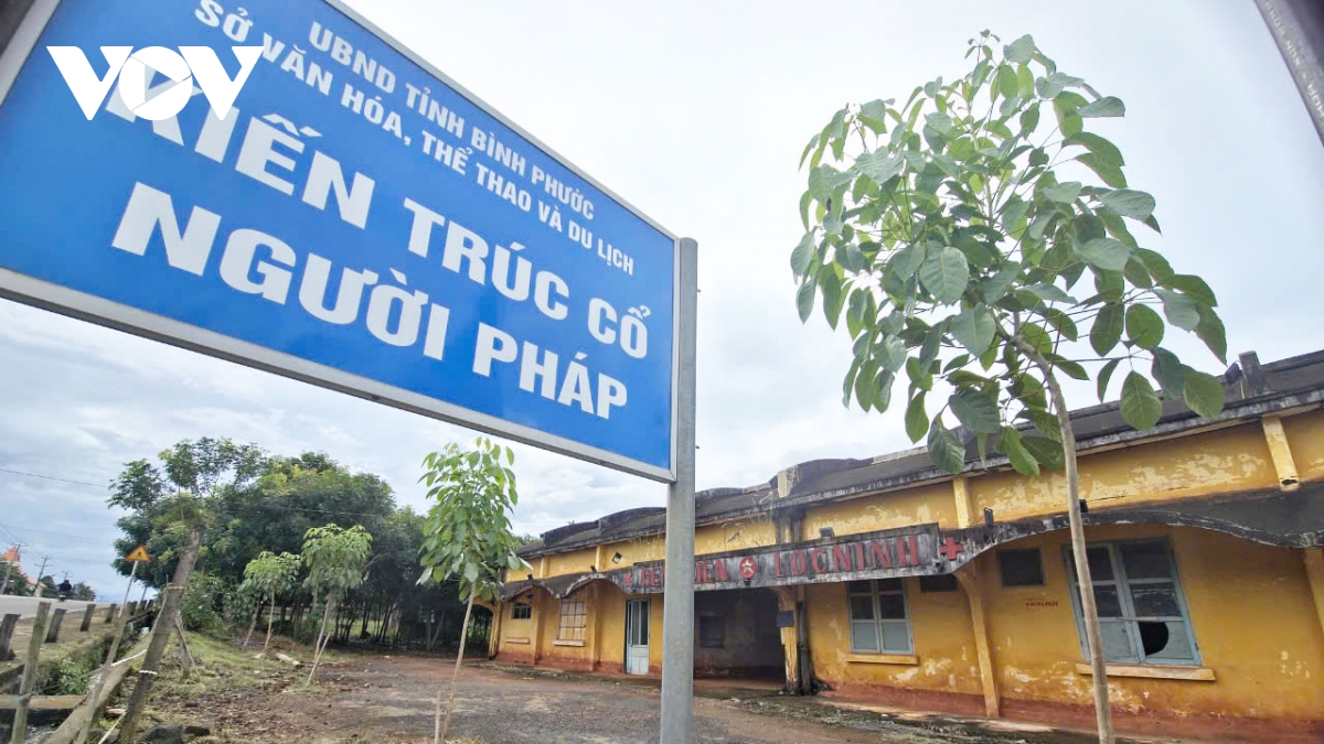 benh vien loc ninh binh phuoc - di tich lich su bi lang quen hinh anh 1