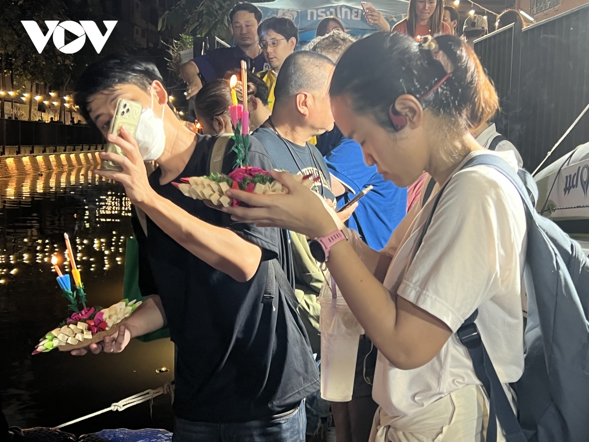bangkok thái lan tổ chức lễ hội loy krathong thân thiện môi trường hình ảnh 2 bangkok thai lan to chuc le hoi loy krathong than thien moi truong hinh anh 2