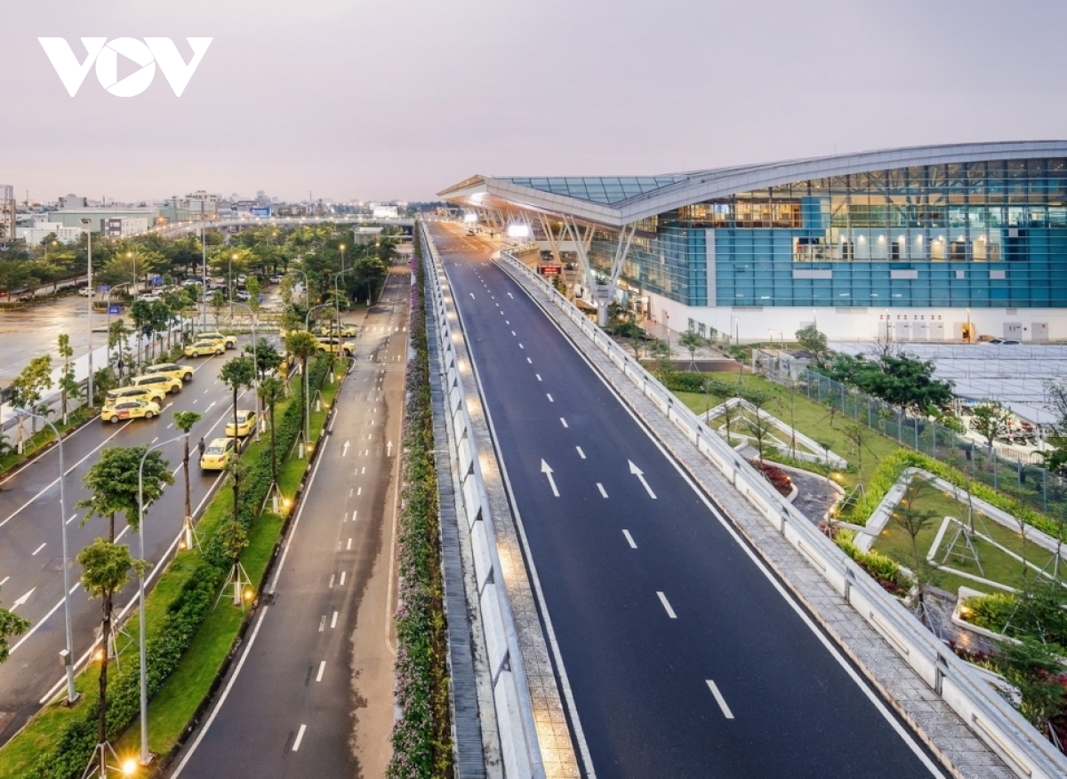 thí điểm thành lập khu thương mại tự do Đà nẵng- thuận lợi và thách thức hình ảnh 1 thi diem thanh lap khu thuong mai tu do Da nang- thuan loi va thach thuc hinh anh 1