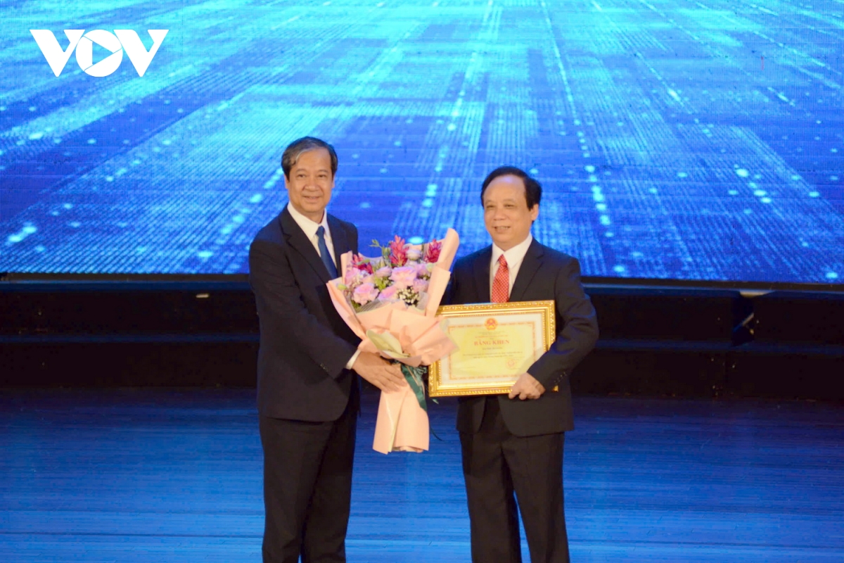 xây dựng Đại học Đà nẵng thành Đại học vùng trọng điểm quốc gia hình ảnh 6 xay dung Dai hoc Da nang thanh Dai hoc vung trong diem quoc gia hinh anh 6