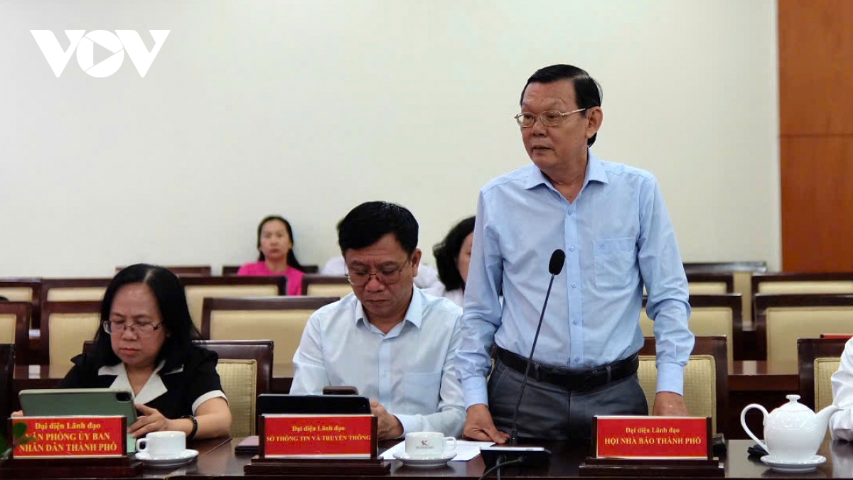gần 50 phóng viên, biên tập viên các cơ quan báo chí tp.hcm là đảng viên hình ảnh 2 gan 50 phong vien, bien tap vien cac co quan bao chi tp.hcm la dang vien hinh anh 2