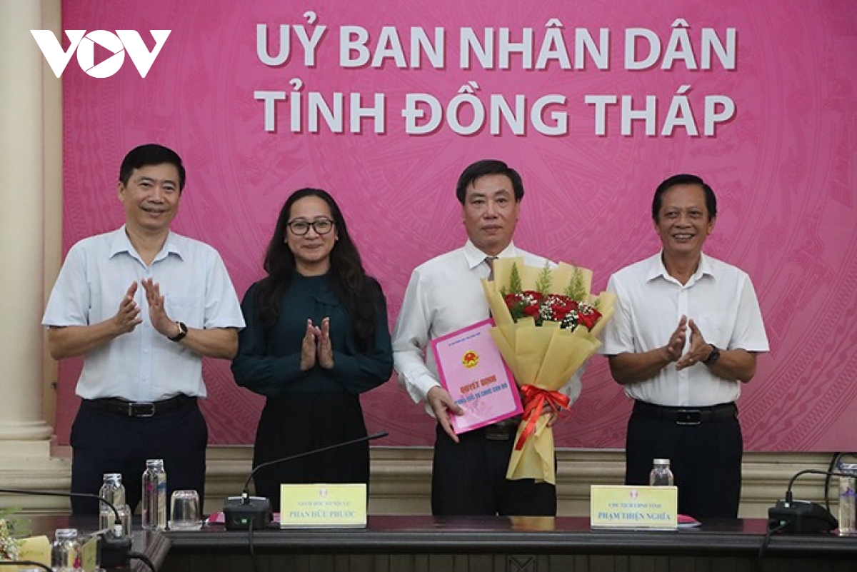 giám đốc sở ngoại vụ Đồng tháp xin thôi việc theo nguyện vọng cá nhân hình ảnh 2 giam doc so ngoai vu Dong thap xin thoi viec theo nguyen vong ca nhan hinh anh 2