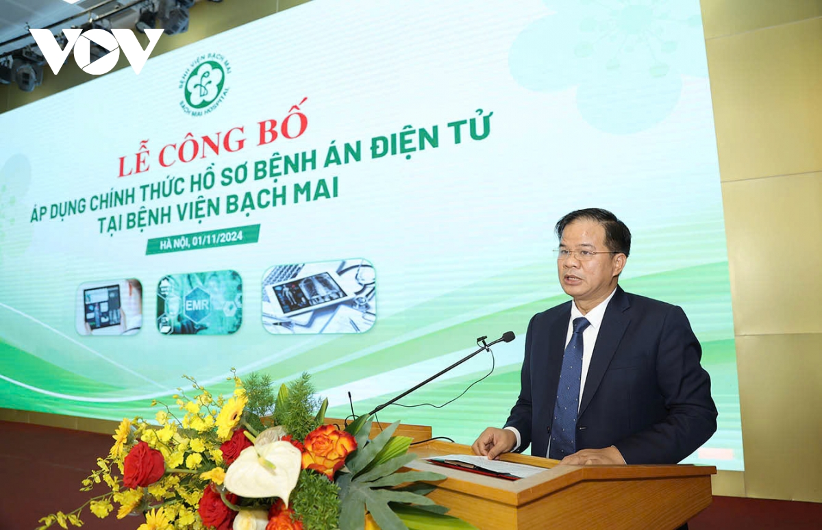 nạn nhân cuối cùng ở làng nủ điều trị tại bệnh viện bạch mai được xuất viện hình ảnh 4 nan nhan cuoi cung o lang nu dieu tri tai benh vien bach mai duoc xuat vien hinh anh 4